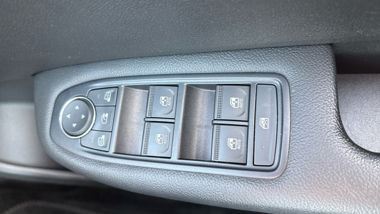 Renault Arkana 1.6 E-TECH Hybrid 145 Iconic 5dr Auto Hybrid Estate